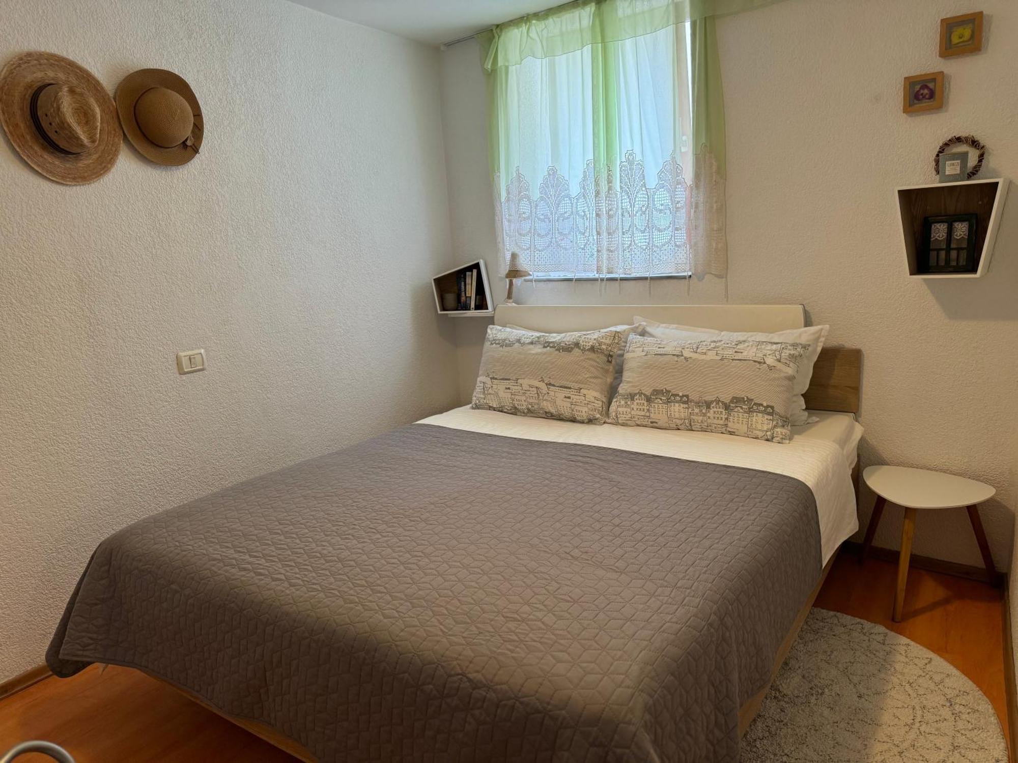 Cozy Holiday Apartment Izola Exterior photo