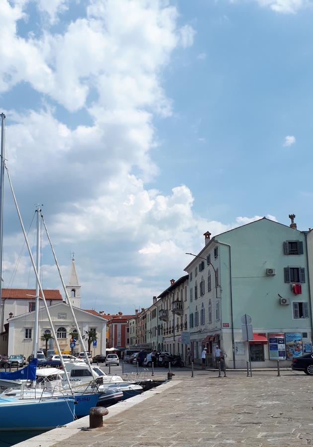 Cozy Holiday Apartment Izola Exterior photo